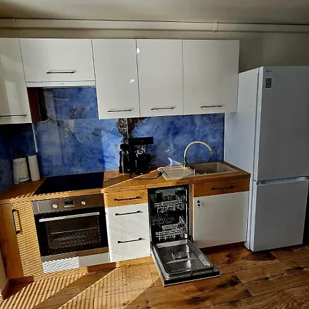 Hron River View 24h Self Check -in Free Parking Apartman